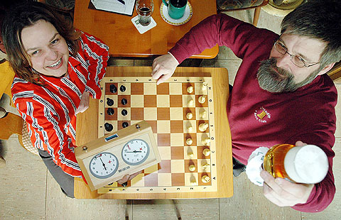 Bisplinghoff-Wirtin Sylwia Gawronska mit Pit Schulenburg (WR-Bild Ostrowski)