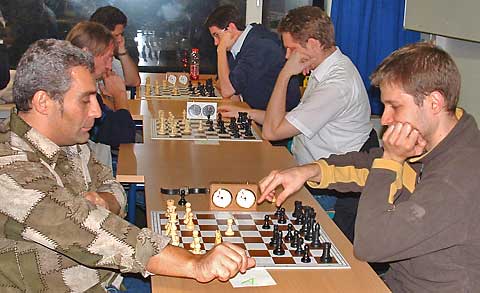 Kasparov (HNS) gegen Voigt (FSV) - Foto: Schulenburg