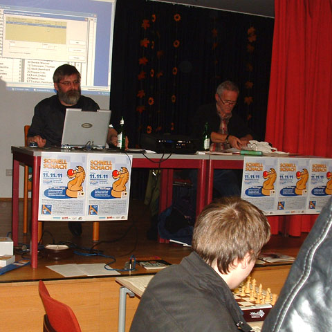 Turnierleitung (Foto: G. Herold) Turnierleitung (Foto: G. Herold)