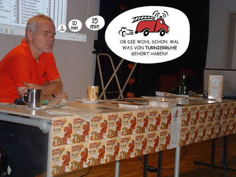 Die Turnierleitung (Foto: P. Schulenburg) Die Turnierleitung (Foto: P. Schulenburg)